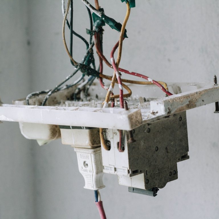 nguyen-dang-hoang-nhu-K6o825gSbIM-unsplash electrical wiring