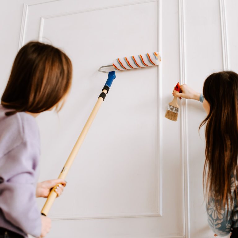 kateryna-hliznitsova-MpiEdmrvXAw-unsplash painting